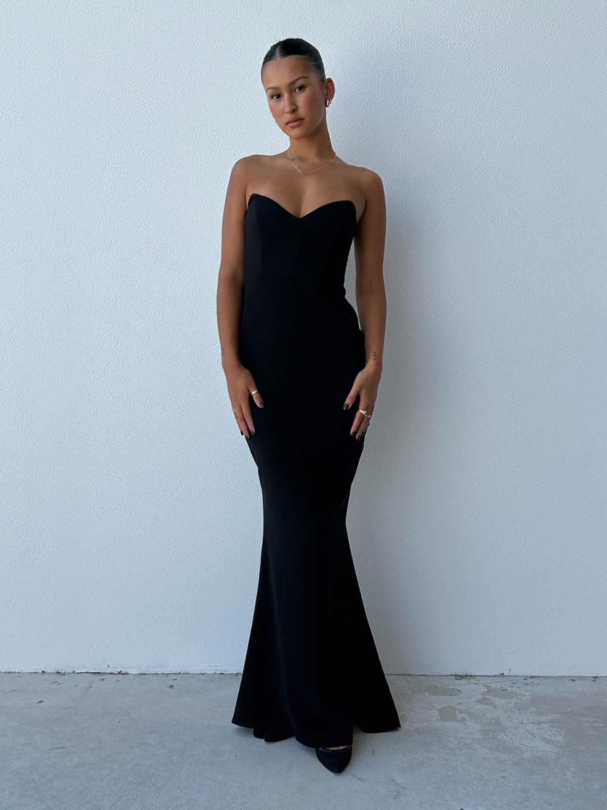 Magic Gown - Black