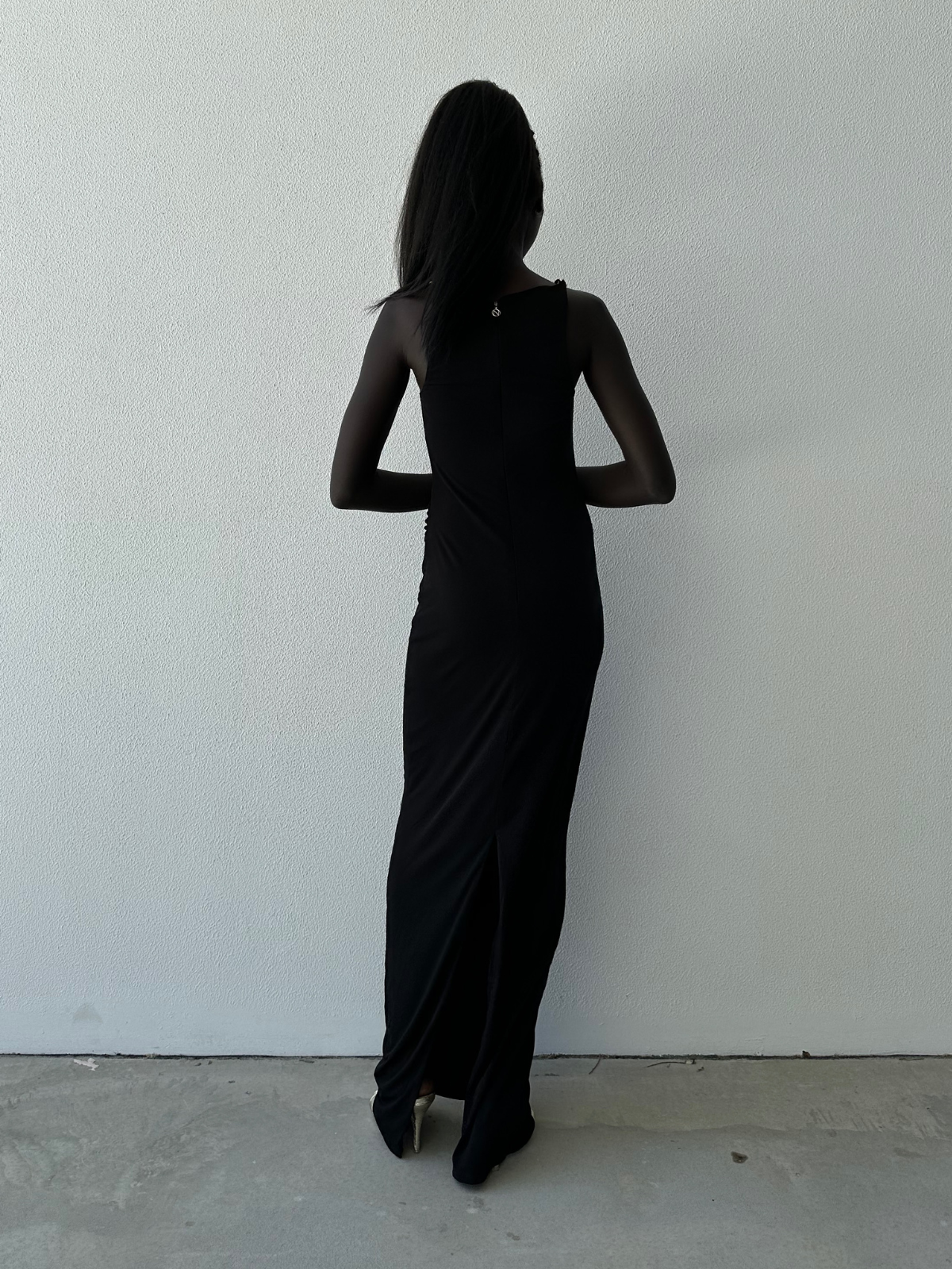 Captivate Gown - Black