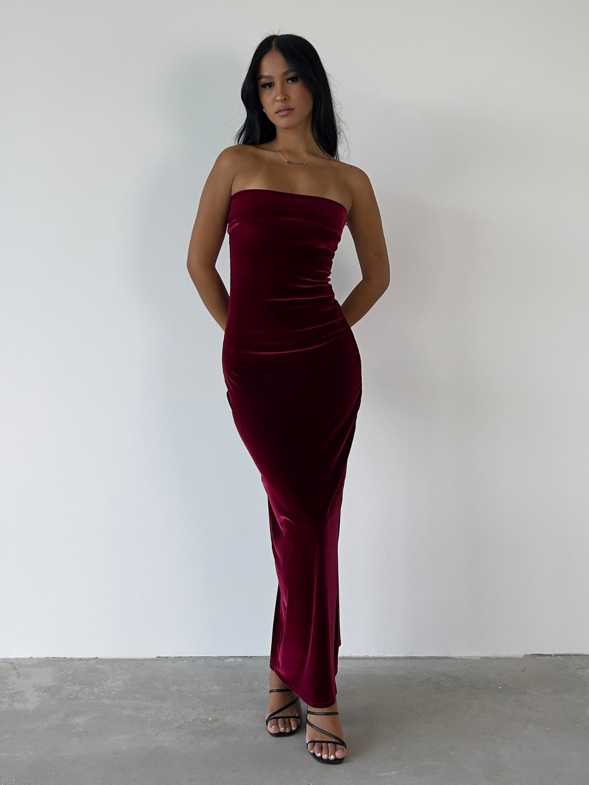 Claret Gown - Wine | Loan That Label