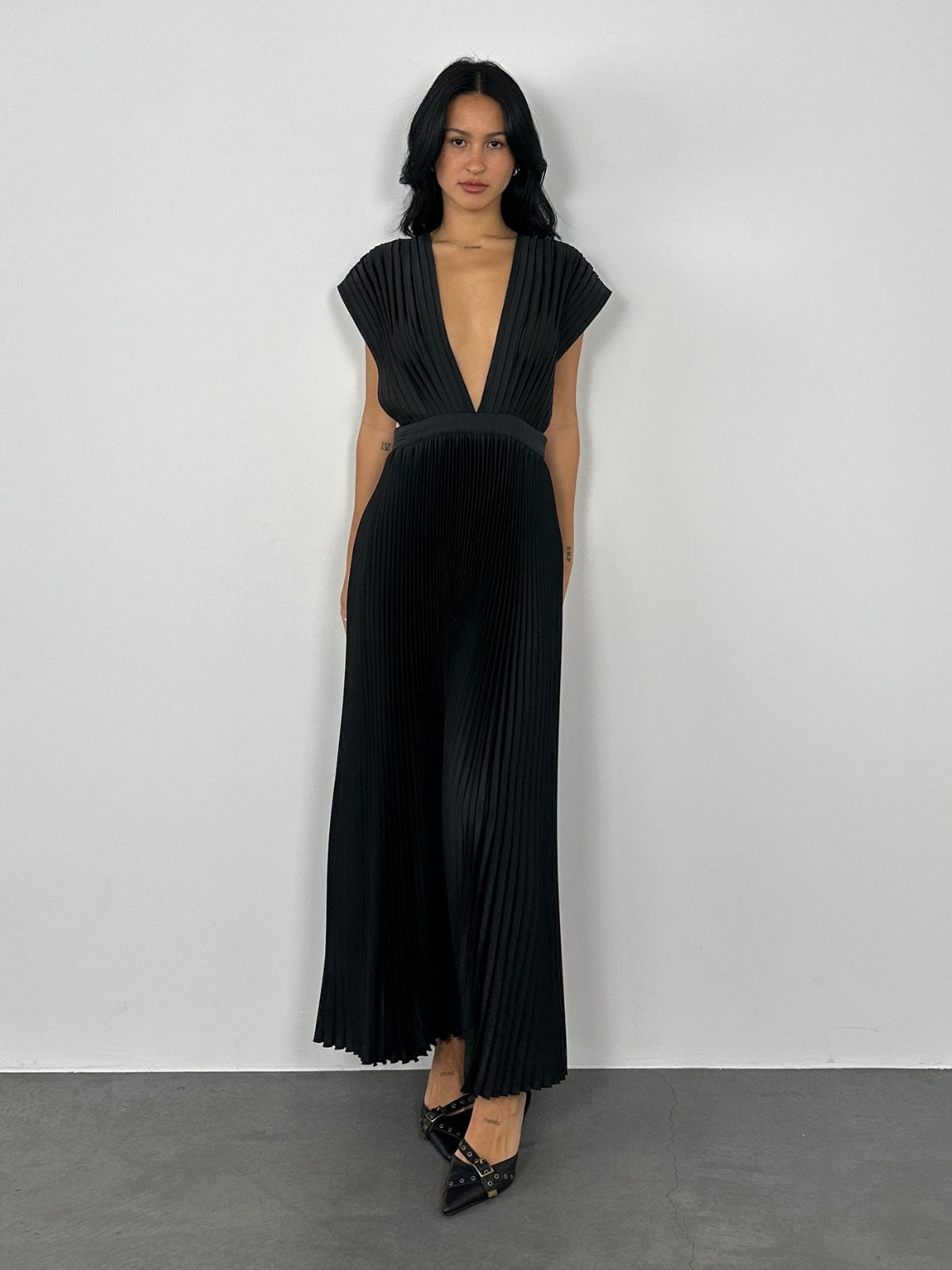 L' idee | Gala Gown - Black | Loan That Label