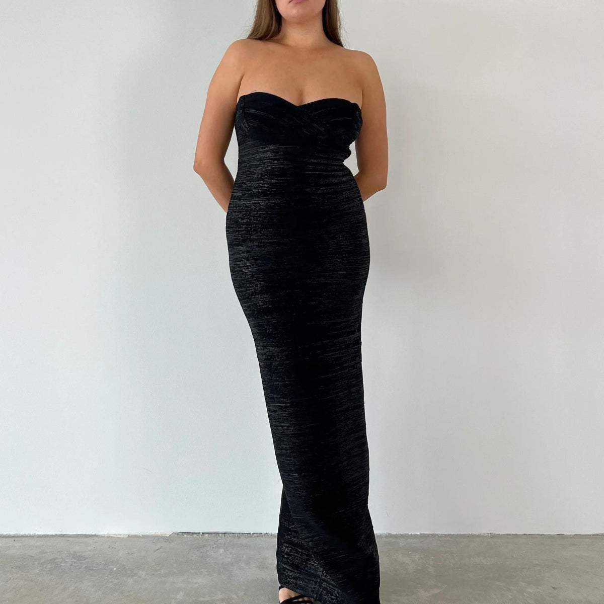 BNWT HERVÉ LÉGER Black Foil Metallic Bandage Gown in Size L - MSRP $1,590.00