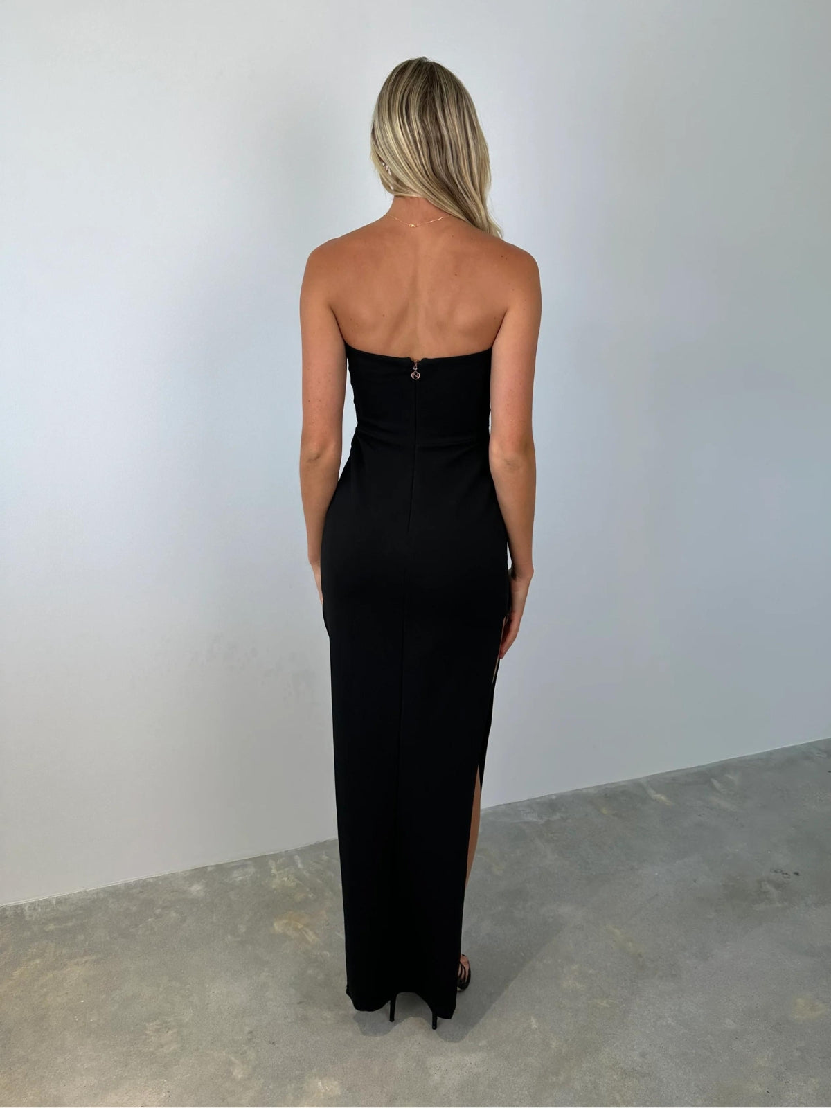 Flaunt Gown - Black