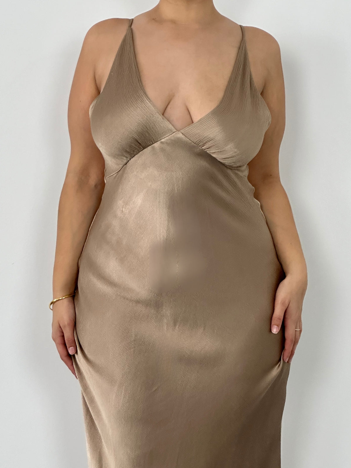 Lorelai V Neck - Gold