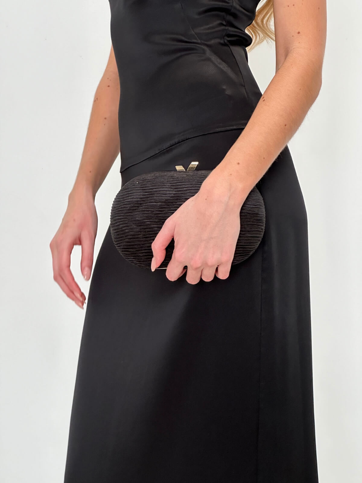 Natalie Oval Clutch - Black